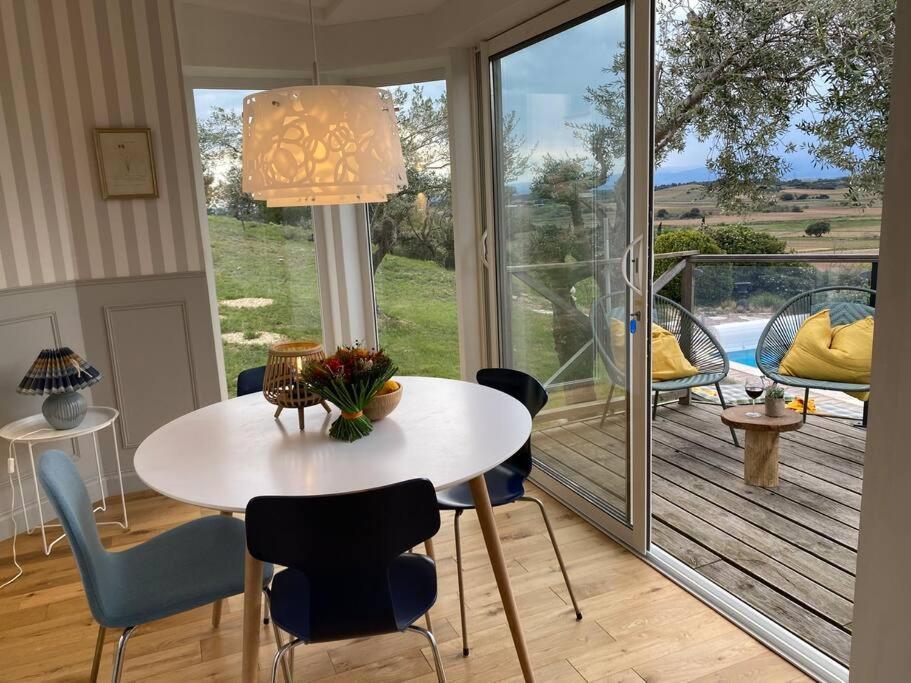 Neuve Romantique Montbrun-des-Corbieres Ngoại thất bức ảnh